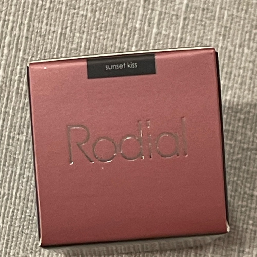 Rodial Liquid Blush Drops Sunset Kiss Full Size 15 mL/0.5 fl. oz. - Picture 5 of 5